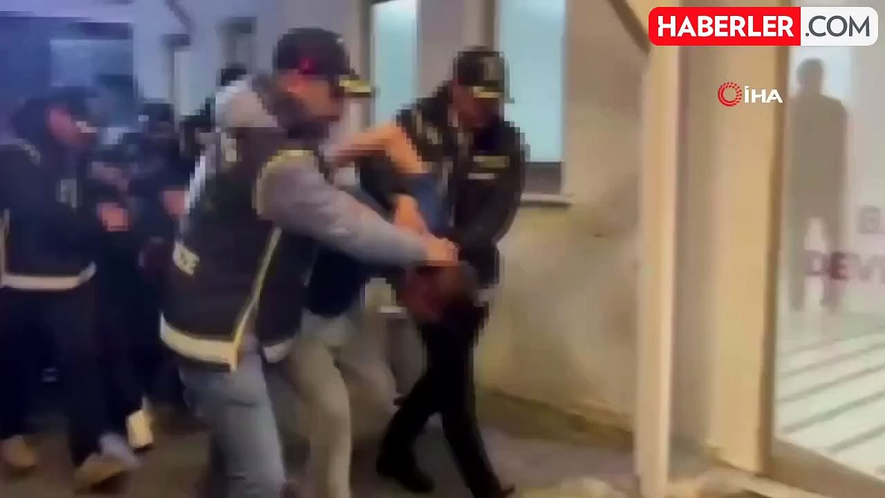 Yasadışı silah ticareti yapan çete çökertildi: 10 gözaltı