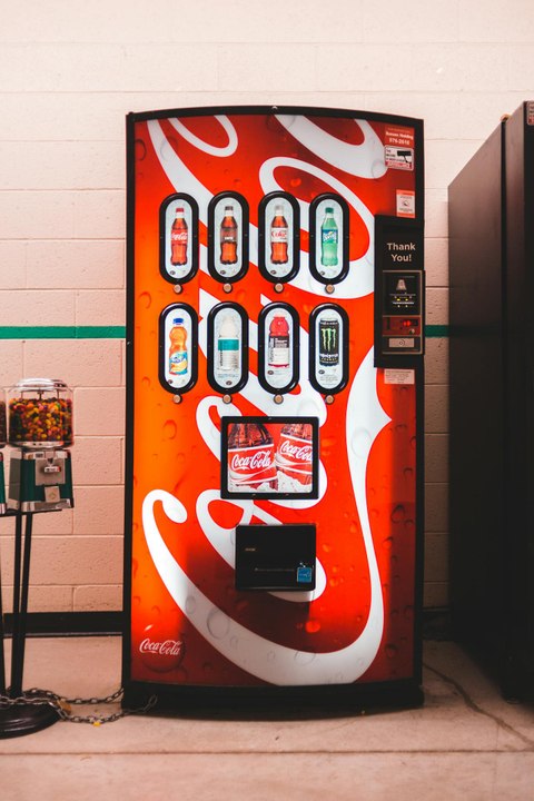 #Japon #insolite #Machine a Snack #Anecdote (exclusivité dailymotion)