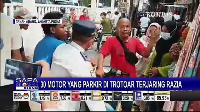 30 Motor Terjaring Razia Parkir Liar di Kolong Jembatan Skybridge Pasar Tanah Abang