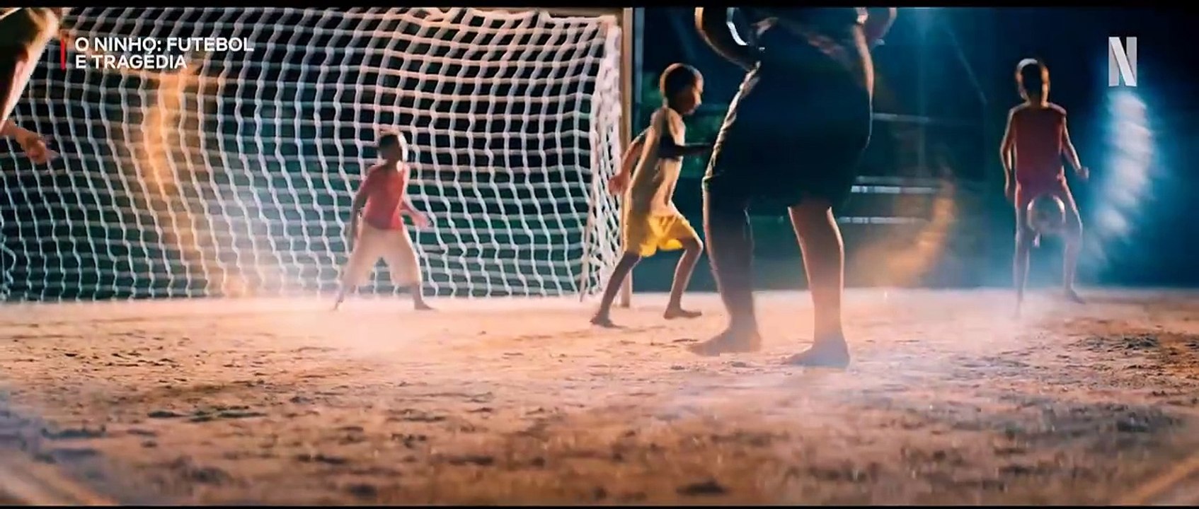 Vom Traum zur Tragödie: Wie ein Brand den brasilianischen Fußball erschütterte Trailer OV