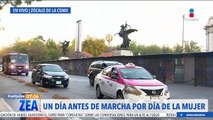 Colocan vallas metálicas en el Zócalo CDMX previo a la marcha por el 8M