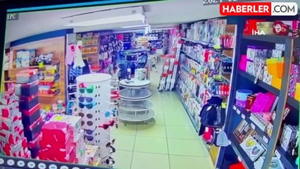 Erciş'te 3.6 büyüklüğündeki depremde panik anları kamerada