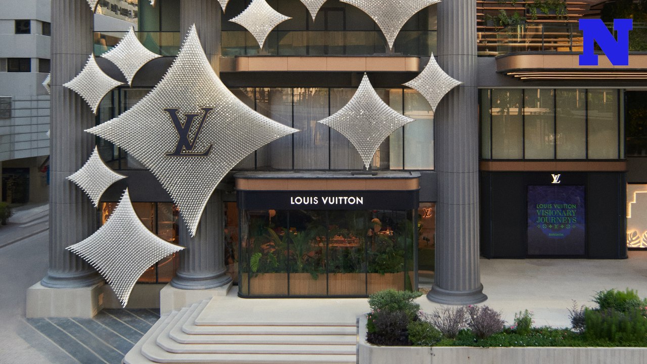 LV THE PLACE BANGKOK