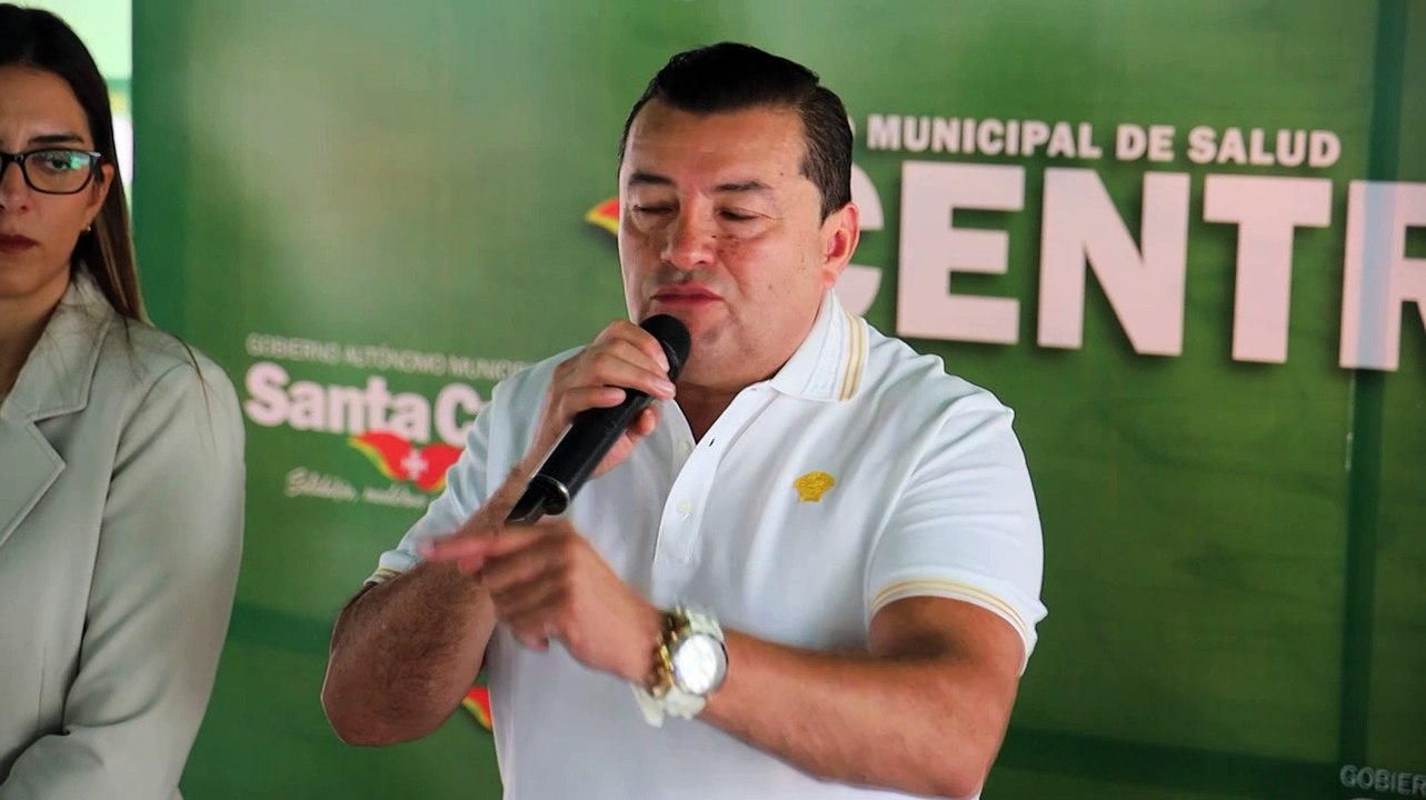 CUÑA ALCALDE ENTREGA INCUBADORAS