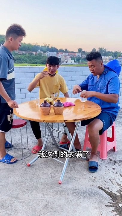 won’t be like the two of them. They are too stupid. They demonstrated it twice and didn’t understand #沙sculpt # on the popular #funny #comedy #funnyvideo #shorts