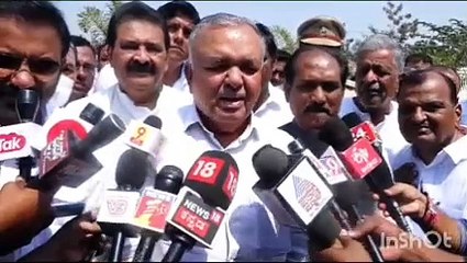 भाजपा सांसद प्रताप सिंह ने इस्तीफा क्यों नहीं दिया