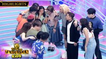 It's Showtime hosts give a group hug to those who become emotional in the studio | It's Showtime