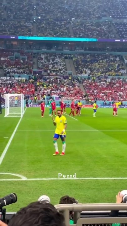 Neymar is the King of Corners   #viral #football#neymar