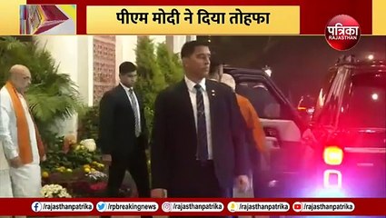 Télécharger la video: PM MODI ने दिया तोहफा, LPG Gas Cylinder हुआ इतना सस्ता