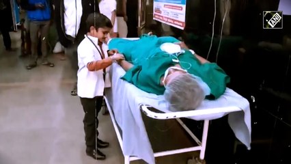 উচ্চতা মাত্র তিন ফুট! সুযোগ মিলছিল না ডাক্তারি পড়ার, হাজার বাধা পেরিয়ে আজ সফল Doctor Ganesh Baraiya