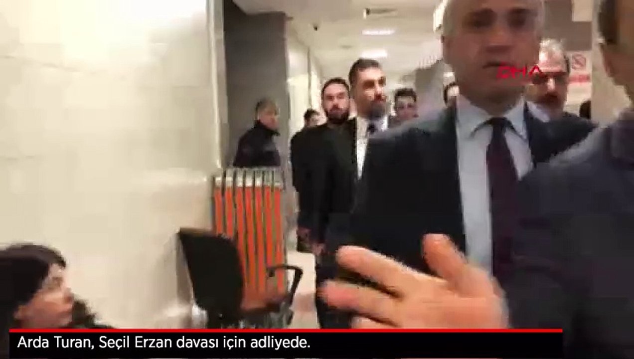 Seçil Erzan duruşmasında Arda Turan da mahkeme salonundaki yerini aldı.