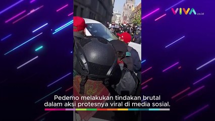 KACAU! Pedemo Dobrak Pintu Istana Kepresidenan