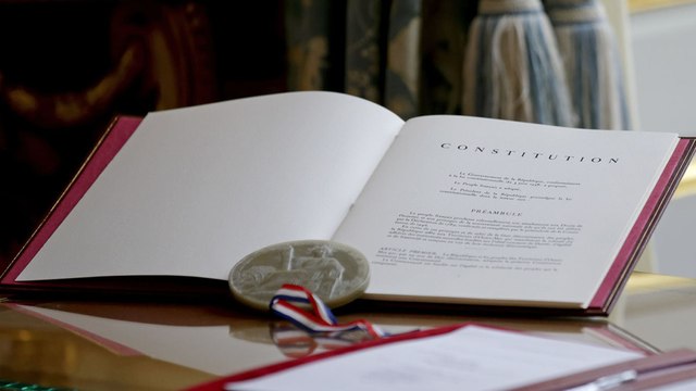 EN DIRECT - IVG dans la Constitution, suivez la cérémonie publique de scellement