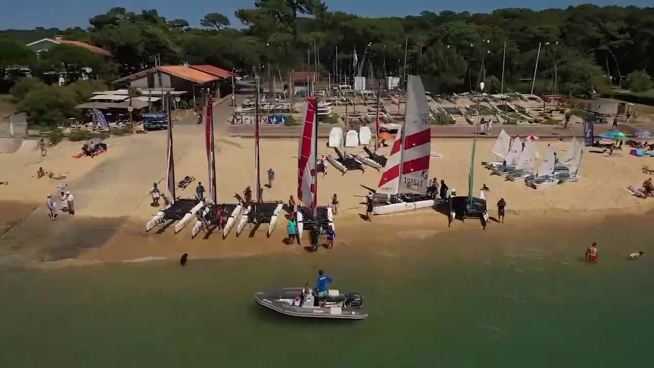 Fédération Française de Voile 2024 - Cet été, fais de ta passion, le top des jobs ! Deviens Monitrice  Moniteur de voile !