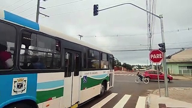 Após vários acidentes e muita reclamação, semáforo é instalado em cruzamento do Brasmadeira