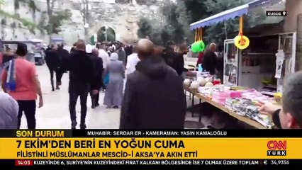 İsrail polisi Mescid-i Aksaya girmek isteyen Müslümanları darbetti