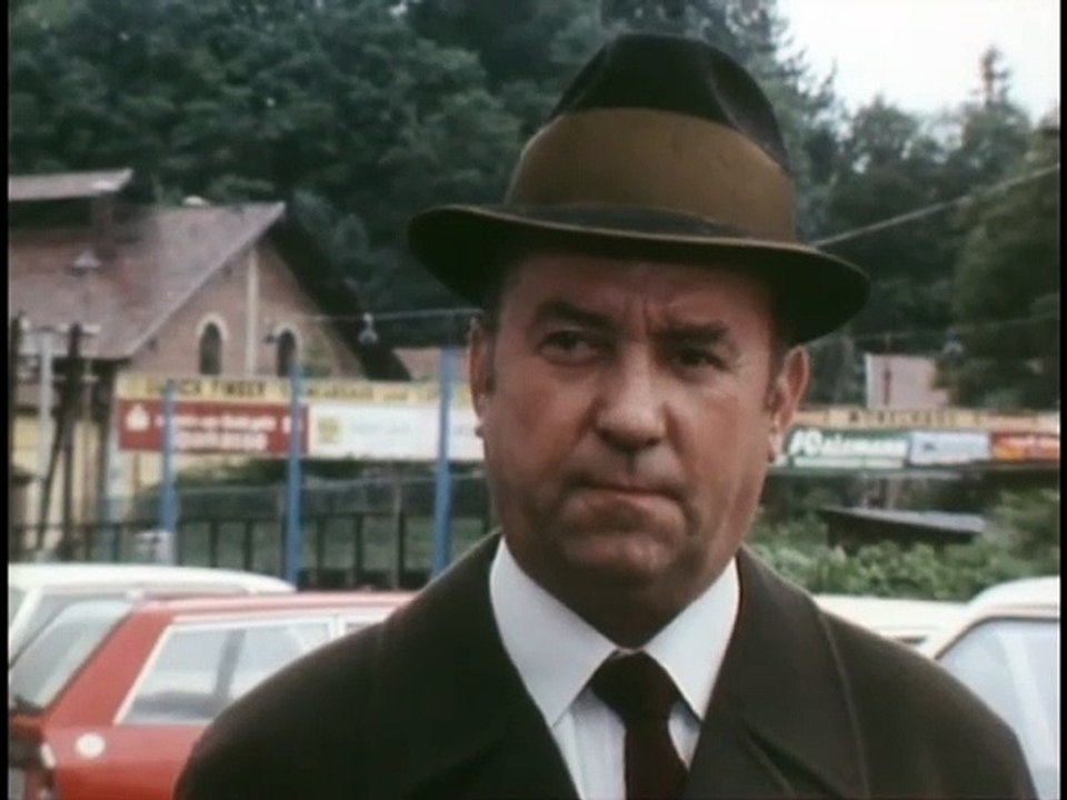 Der Bürgermeister - Ganze Serie - Folge  2 /13 - 'Konkurrenz belebt'  1979