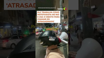 Motoboy inova ao usar megafone para chamar passageiros que se atrasam no RJ #shorts