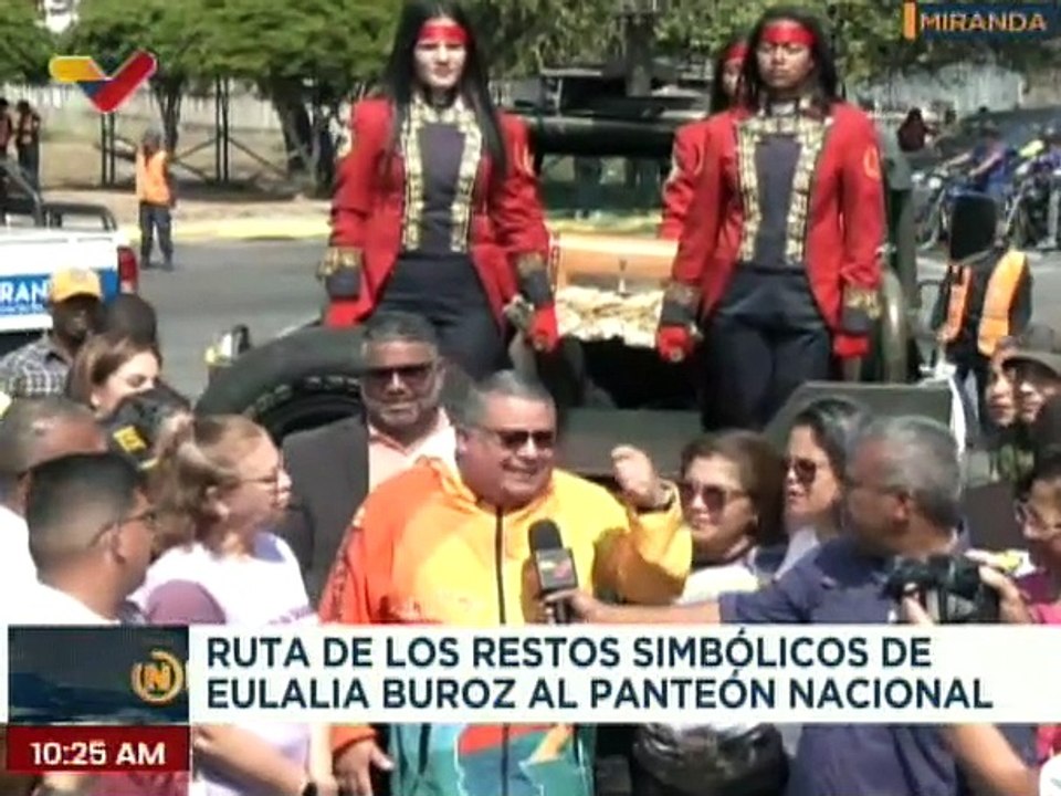 Restos simbólicos de Eulalia Buroz recorren la Av. Intercomunal Guarenas - Guatire