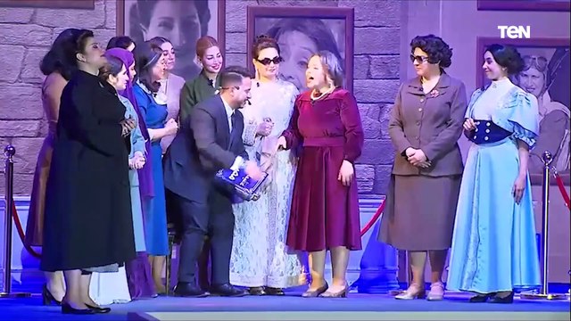 السيدة انتصار السيسي تشهد عرض المسرحي ليلة الورد خلال احتفالية المرأة المصرية.. أيقونة النجاح