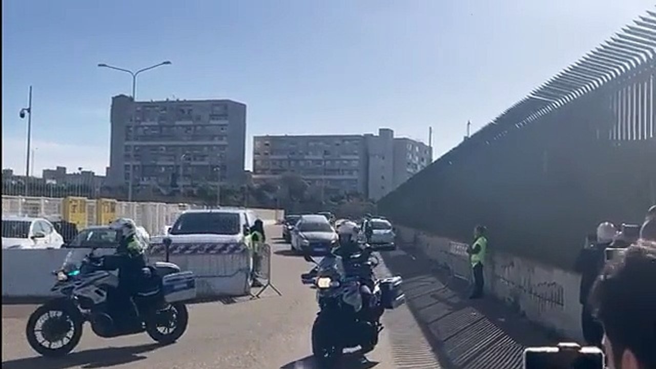 Gigi Riva, l'arrivo del feretro all'Unipol Domus di Cagliari