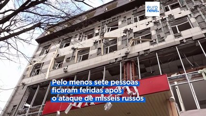 Novos bombardeamentos na região de Kharkiv. Alargada a retirada forçada de famílias com crianças