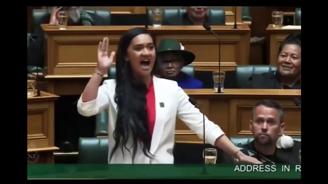 Video, la Haka in Parlamento della deputata della Nuova Zelanda