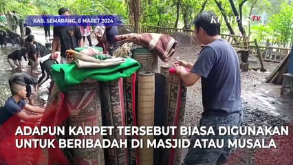 Menyambut Ramadan, Warga Ramai-ramai Cuci Karpet Masjid di Umbul