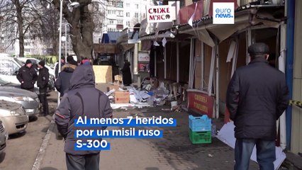 Ucrania comienza la evacuación forzosa de familias con niños en Járkov