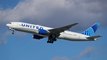 United Airlines Pauses Hiring Citing Delays From Boeing