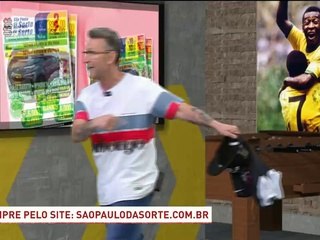 Grazi, ex-Corinthians conta a emoção de ser eternizada na calcada da fama do Timão