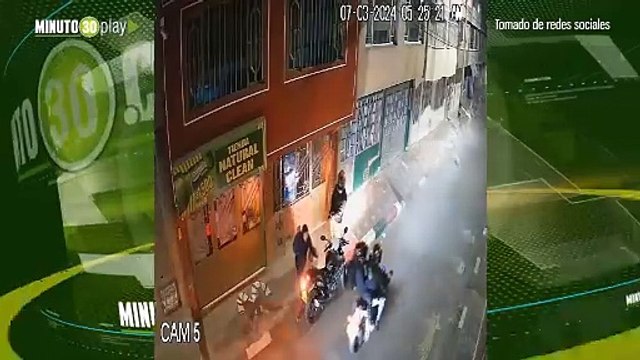 Inseguridad en Bogotá sigue disparada así le robaron la motocicleta a un hombre, en apenas diez segundos