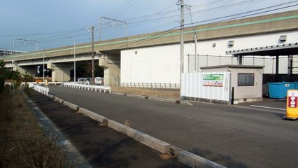 Odd Stuff at the Japanese Recycling Center!