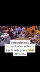 Alfredo Adame le besa la pelona a Lupillo Rivera