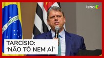 Tarcísio ironiza denúncias de irregularidades da PM em operação no litoral de SP