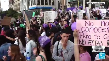 Colombianas salieron a las calles a pedir fin de la brecha salarial y la violencia contra la mujer