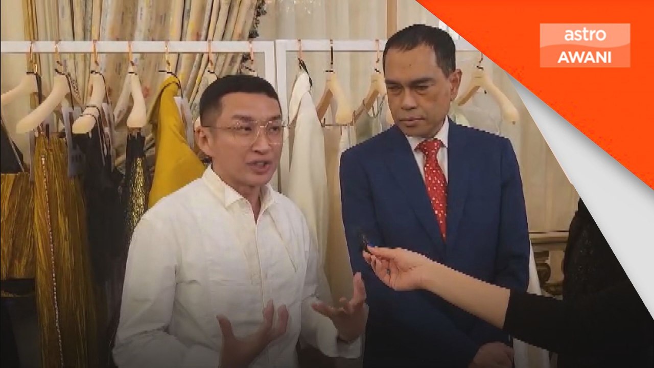 Pereka fesyen tempatan, Khoon Hooi ke Minggu Fesyen Paris