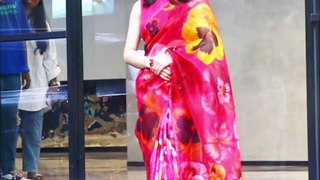 Sara Ali Khan   Stuns in pink floral saree