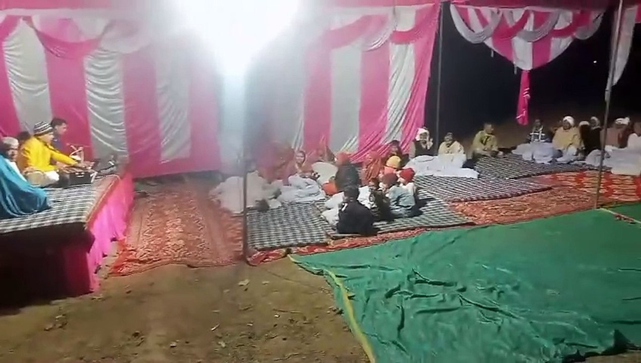 भजन संध्या में भजनों का लगाया सुर, झूम उठे श्रद्धालु