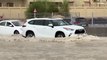شاهد: فيضانات في دبي بعد هطول أمطار غزيرة