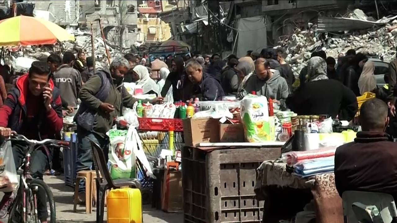 الجزيرة ترصد وضع السوق المركزي في مخيم جباليا بغزة
