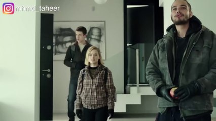 عصابة بتدخل بيت راجل كفيف عشان تسرقه ولكنه بيبتدي يقتل فيهم كلهم وبيستنجدوا بالشرطة! Don't breathe