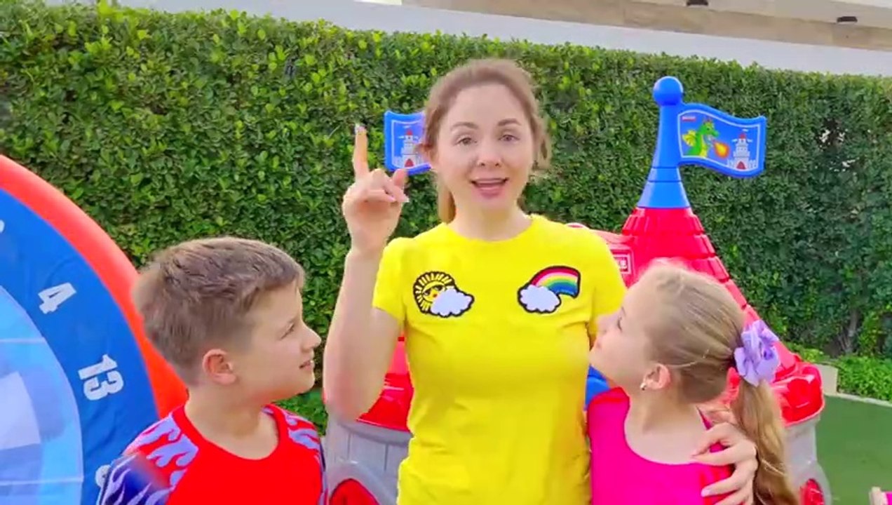 Diana and Roma help mom cook food