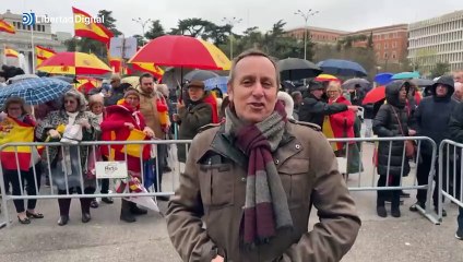 Carlos Cuesta comenta la concentración para exigir la dimisión de Sánchez