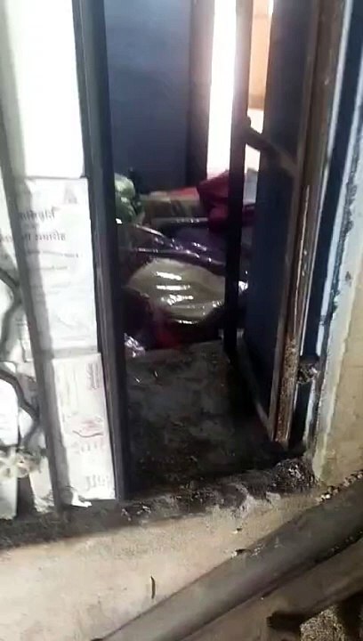चोरों ने दो म​कानों के तोड़े ताले, लाखों की नकद...