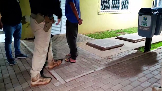 Dois homens são presos com carga de maconha na BR-277