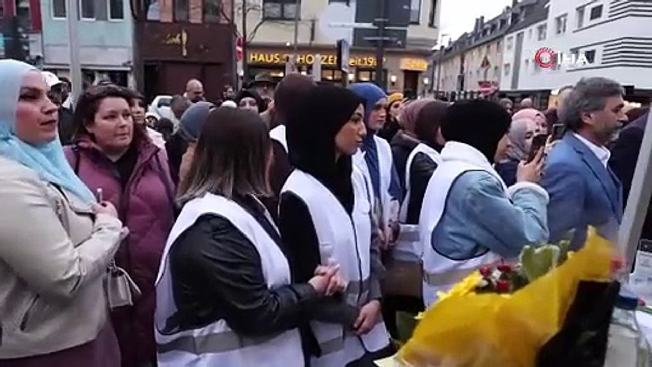 Köln’de caddeler ilk kez Ramazan ayına özel ışıklandırıldı