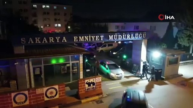 Bakan Yerlikaya: Sakarya'da DEAŞ terör örgütüne düzenlenen operasyonda 33 şüpheli yakalandı