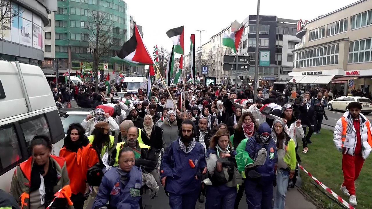 مظاهرة حاشدة في برلين تندد بالإبادة الجماعية للفلسطينيين