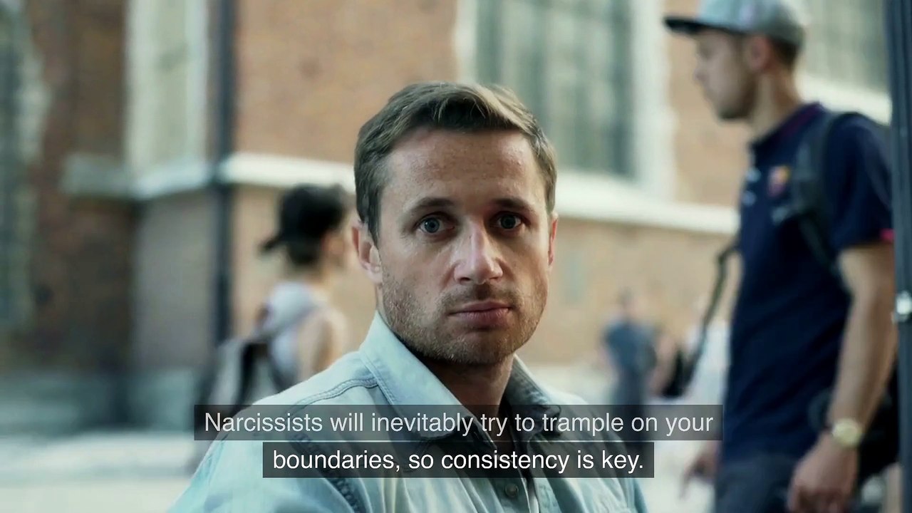 Practical Approaches for Managing a Narcissist